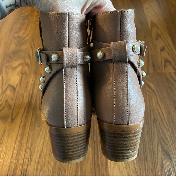 Catherine Malandrino size 7.5 booties - Picture 5 of 8